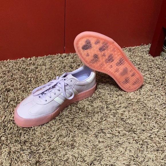 💜 Adidas Pastel Sneakers 💜 - Picture 4 of 4